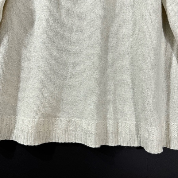 Old Navy Y2K Lamb’s Wool Silk Cozy Sweater Off White metallic - Picture 4 of 9